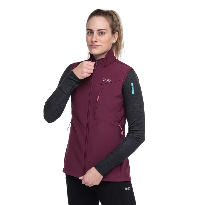 Ľahká a vetruodolná softshellová vesta