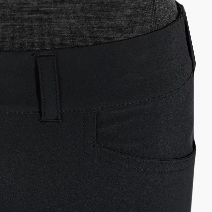 Odolné dámske turistické nohavice prispôsobiteľné na šortky.