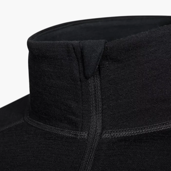 Hrejivý pánsky top z merino vlny