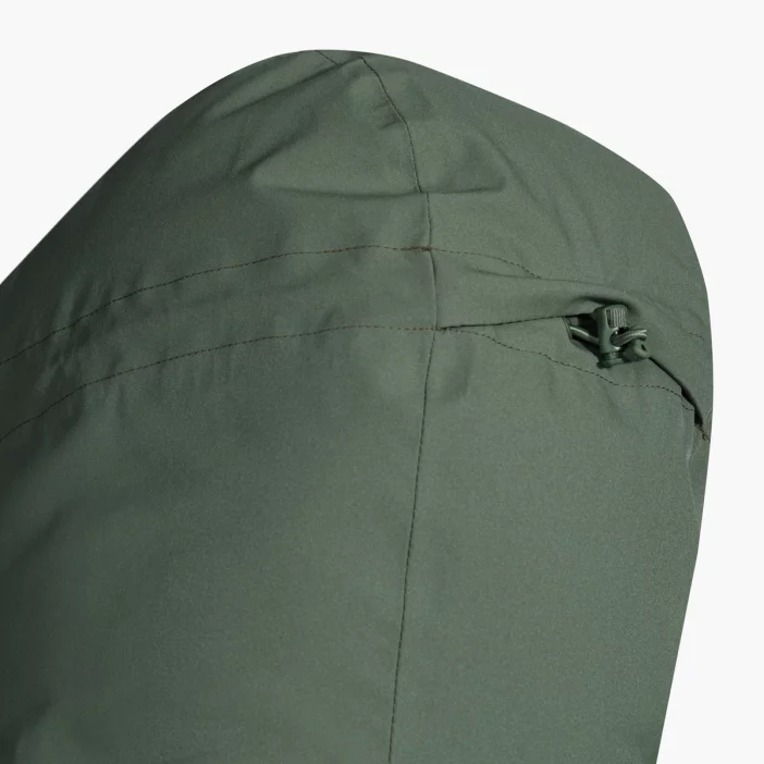 Odolná a nepremokavá lyžiarska bunda.