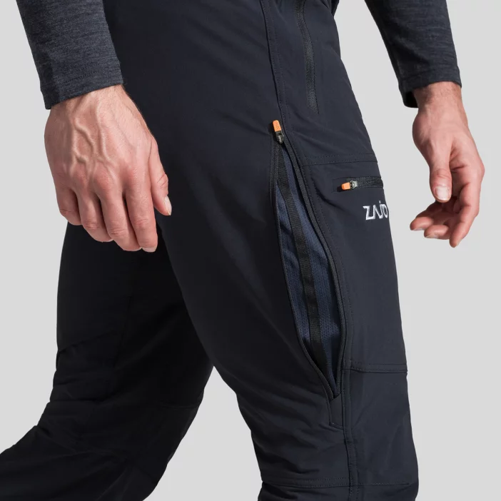 Ľahké a odolné softshellové turistické nohavice