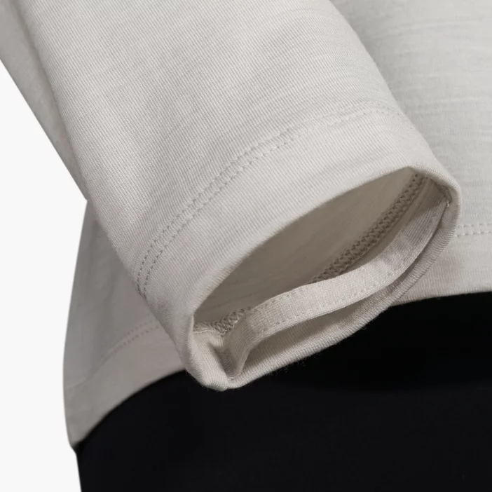 Voľná mikina z merino vlny so slučkami na palce a kapucňou