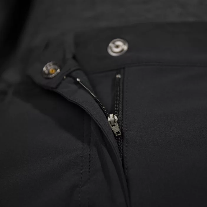 Odolné dámske turistické nohavice prispôsobiteľné na šortky.