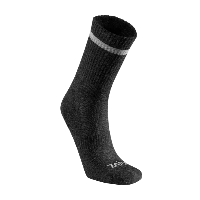 Stredne hrubé chladivé ponožky s vyšším strihom.