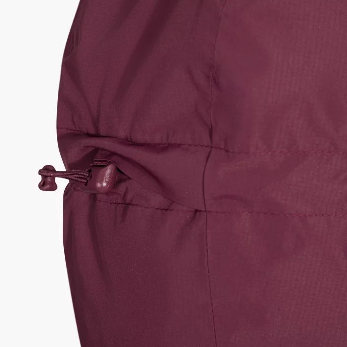 Ľahký a nepremokavý dámsky plášť.