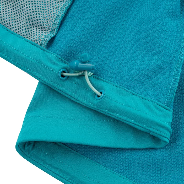 Ľahká a vetruodolná softshellová vesta