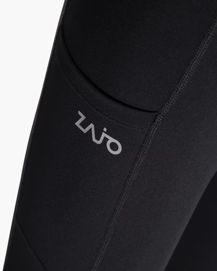 Zaži absolútnu slobodu v pohybe v odolných dámskych turistických legínach.