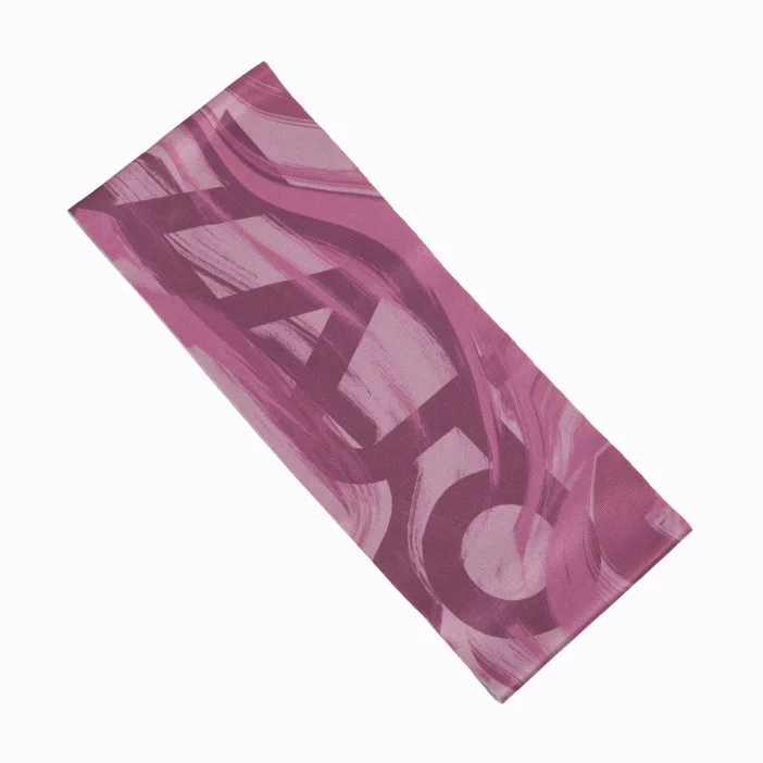 Univerzálna turistická čelenka.