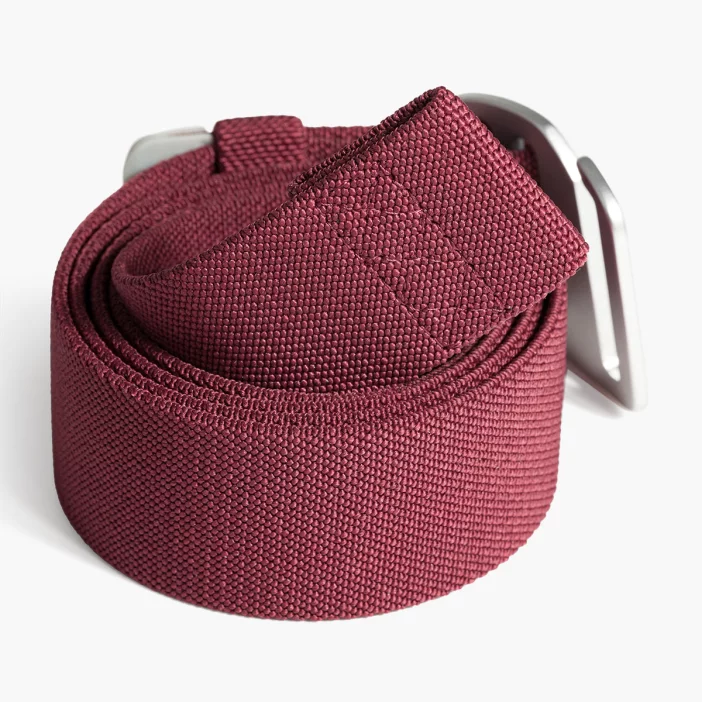 Technický elastický opasok pre extra pohodlie a voľnosť pohybu.