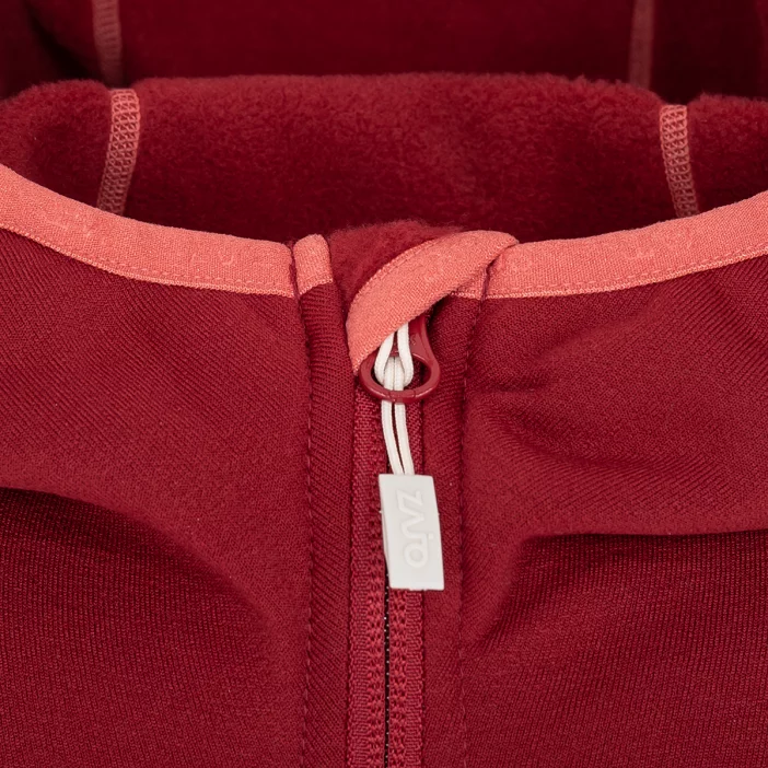 Odolná. strečová a hrejivá flisová Polartec bunda