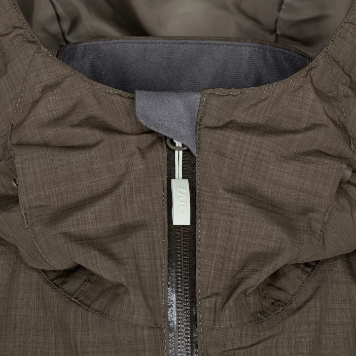 Nepremokavá bunda s priedušnými vlastnosťami.