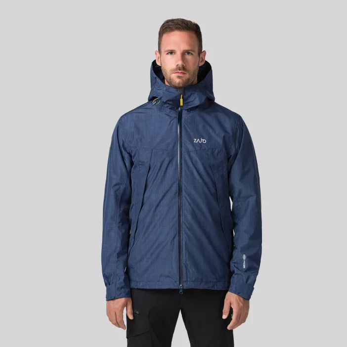 Nepremokavá bunda s priedušnými vlastnosťami.