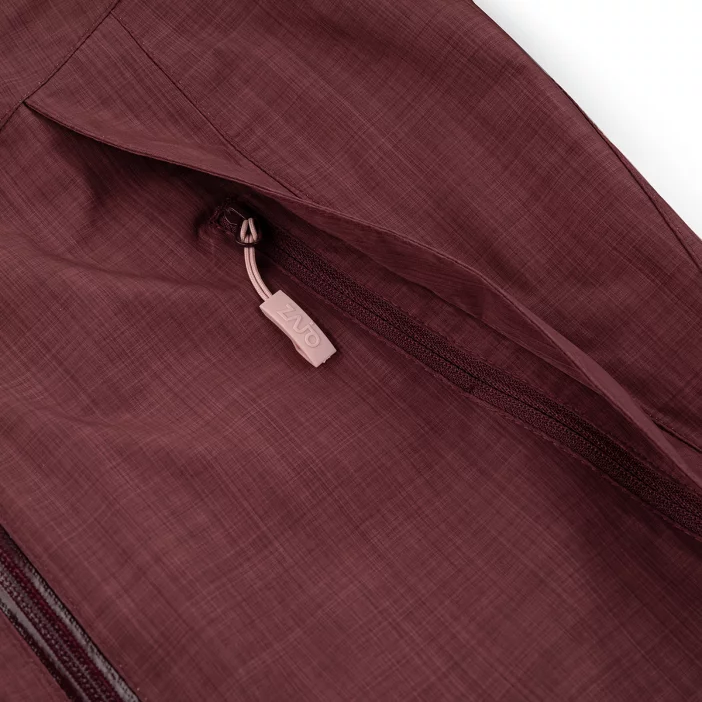 Nepremokavá bunda s priedušnými vlastnosťami