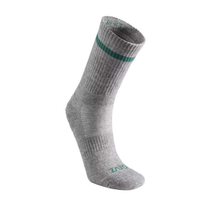 Stredne hrubé chladivé ponožky s vyšším strihom.