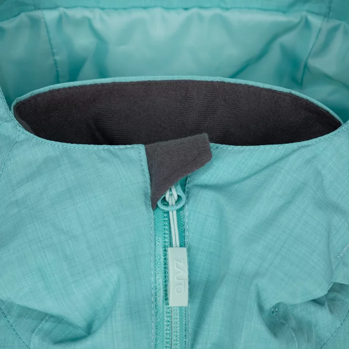 Nepremokavá bunda s priedušnými vlastnosťami.