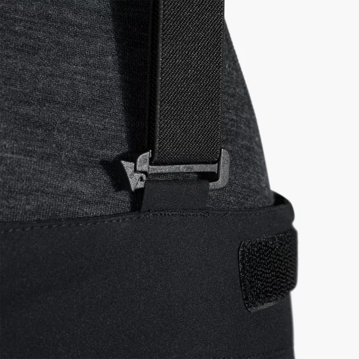 Odolné a nepremokavé lyžiarske nohavice.