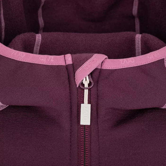 Odolná. strečová a hrejivá flisová Polartec bunda