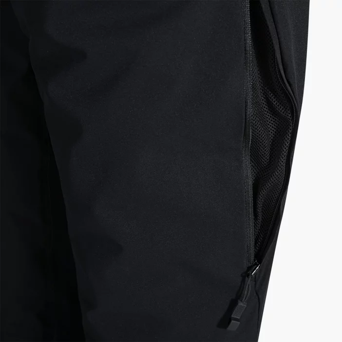 Odolné a nepremokavé lyžiarske nohavice.