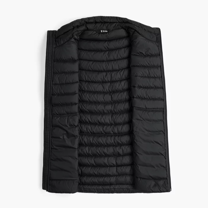 Ľahká zimná vesta s páperovou výplňou.