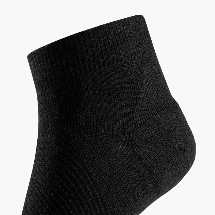 Priedušné a komfortné turistické ponožky.