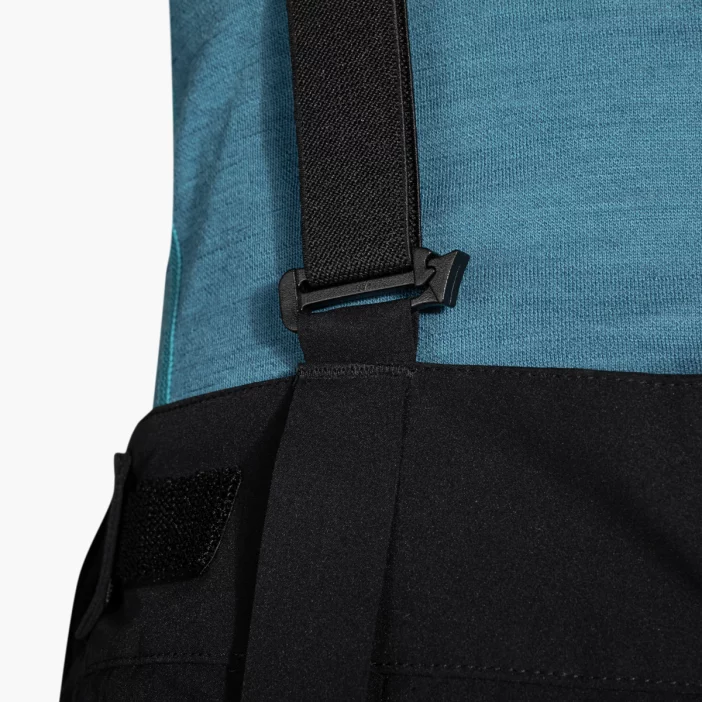 Odolné a nepremokavé lyžiarske nohavice.