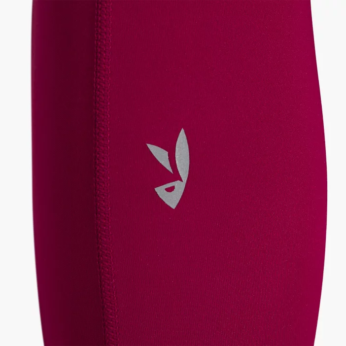 Ľahké dámske legíny so 7/8 dĺžkou pre aktívny pohyb.