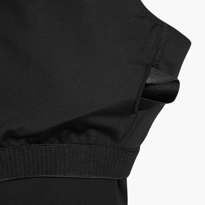 Ľahká a pohodlná športová podprsenka a top