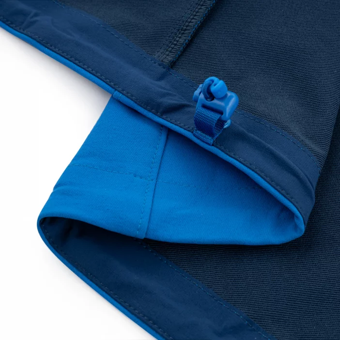 Vetruodolná a priedušná softshellová bunda