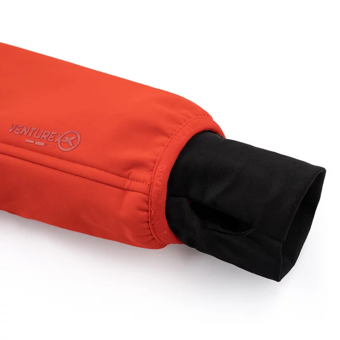 Zateplená a vetruodolná dámska softshellová bunda