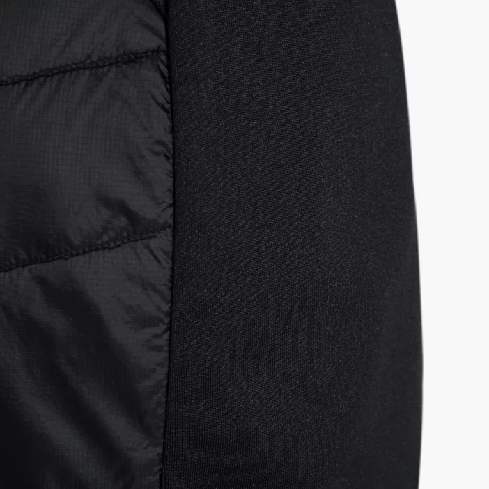 Technická turistická sukňa z troch rôznych materiálov.