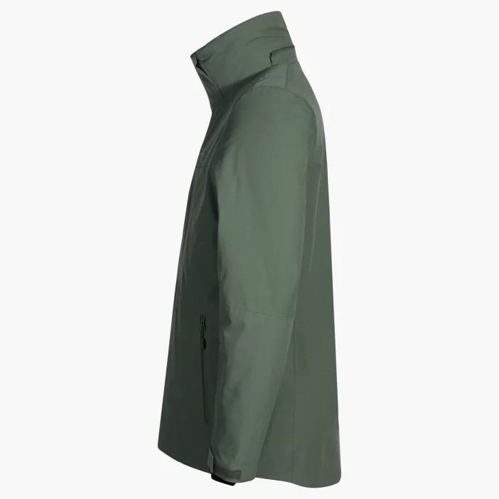 Odolná a nepremokavá lyžiarska bunda.