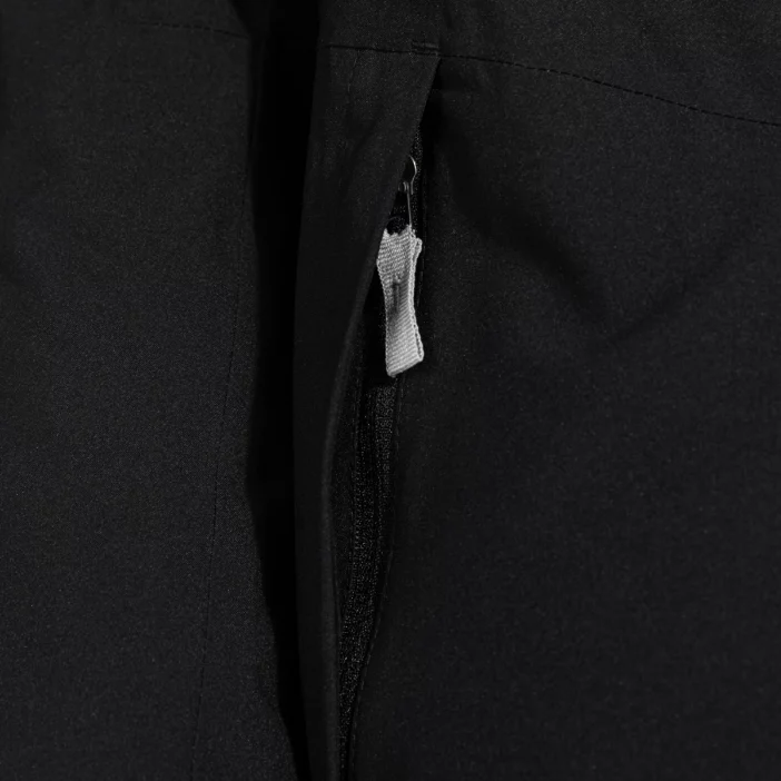 Zateplená a nepremokavá detská parka.