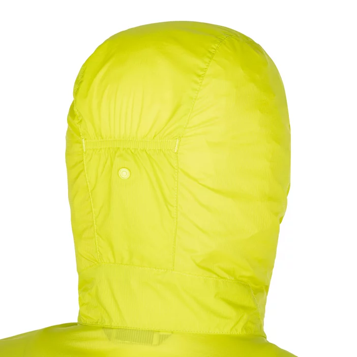 Ultraľahká pánska vetruodolná bunda.