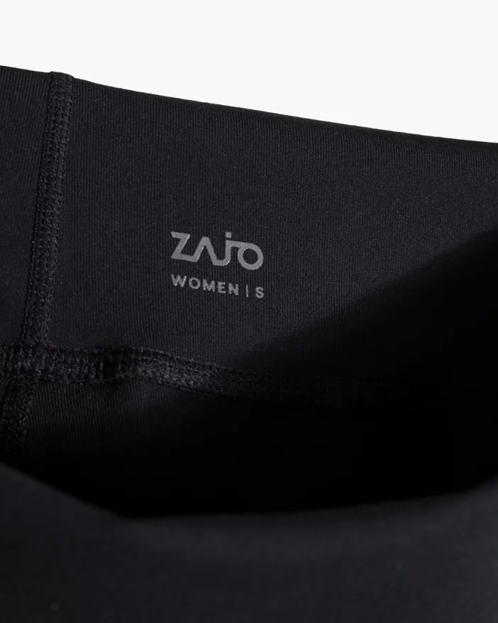 Zaži absolútnu slobodu v pohybe v odolných dámskych turistických legínach.