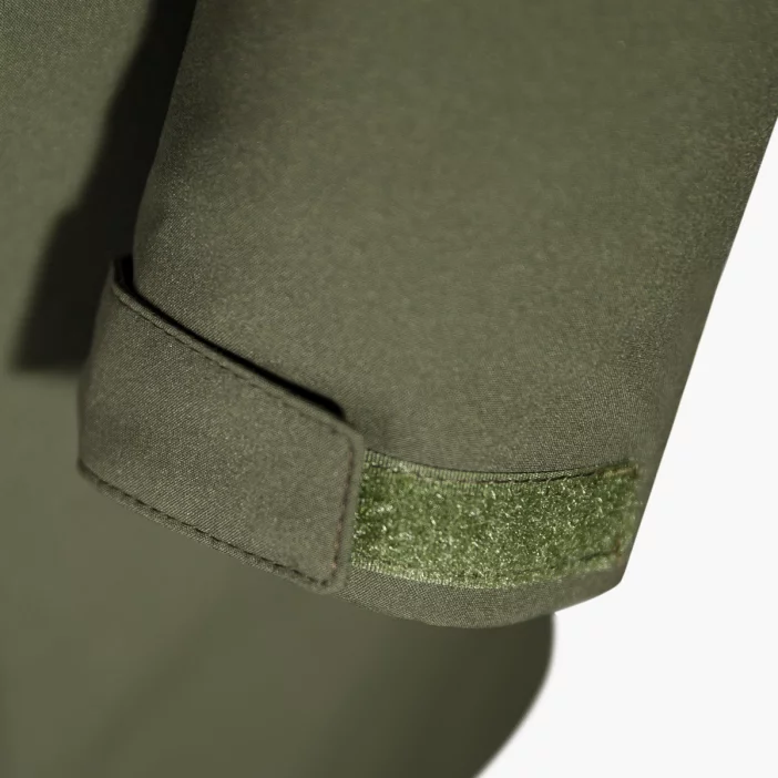 Zateplená a nepremokavá detská parka.