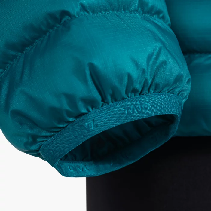 Ľahká hrejivá bunda so syntetickou izoláciou