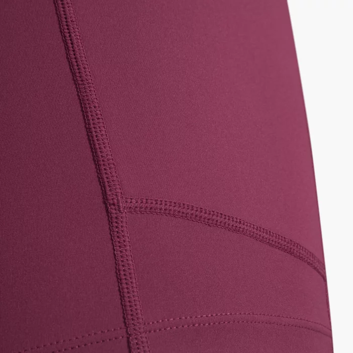 Ľahké dámske legínové šortky pre aktívny pohyb.