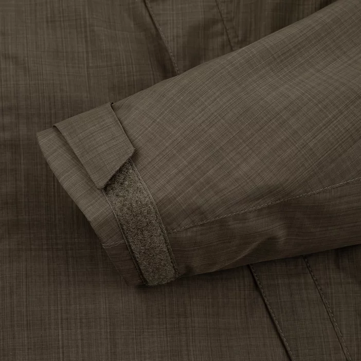 Nepremokavá bunda s priedušnými vlastnosťami.