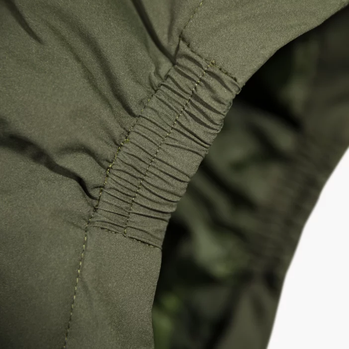 Zateplená a nepremokavá detská parka.