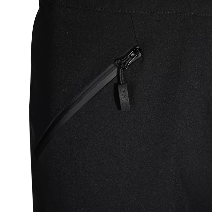 Odolné a nepremokavé lyžiarske nohavice.