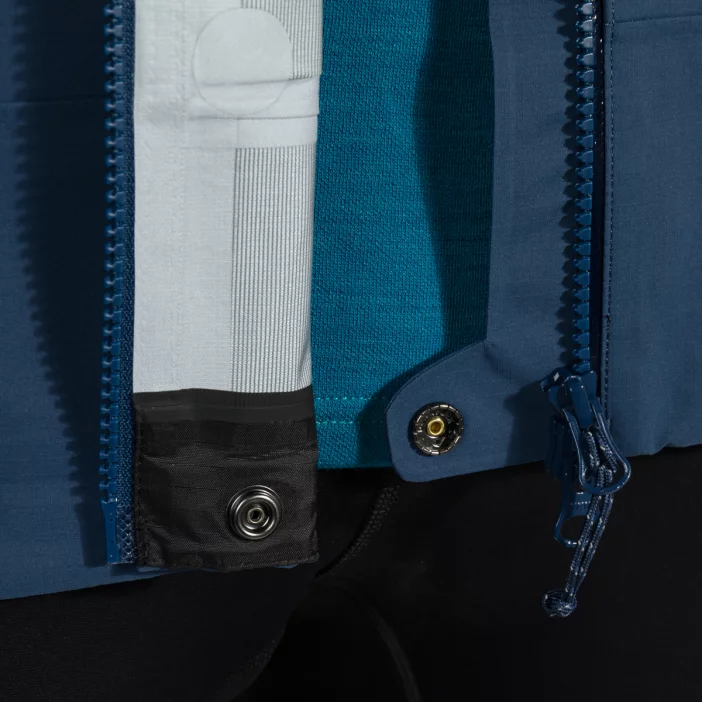 Nepremokavá hardshellová bunda s priedušnou membránou