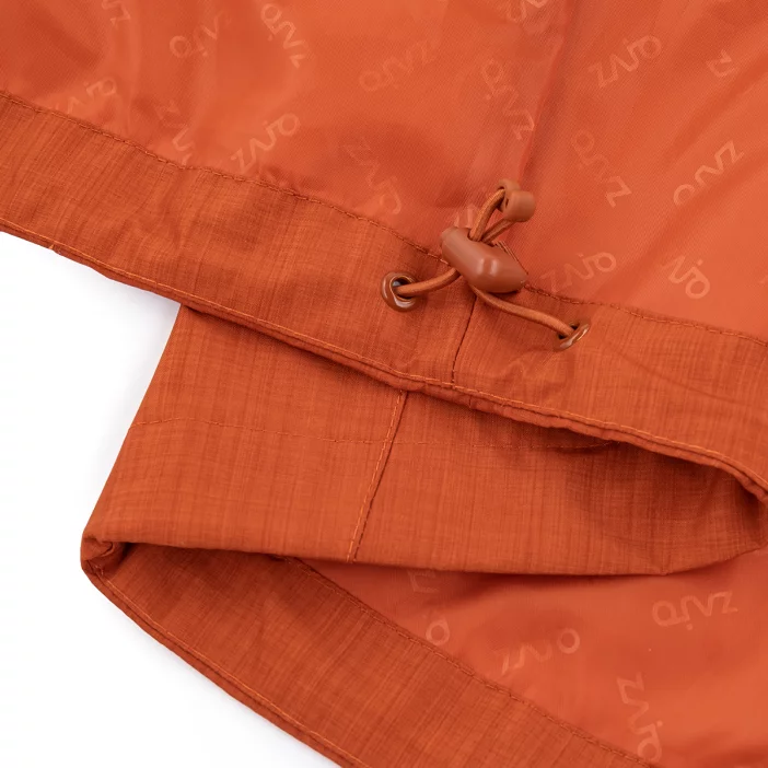 Nepremokavá bunda s priedušnými vlastnosťami