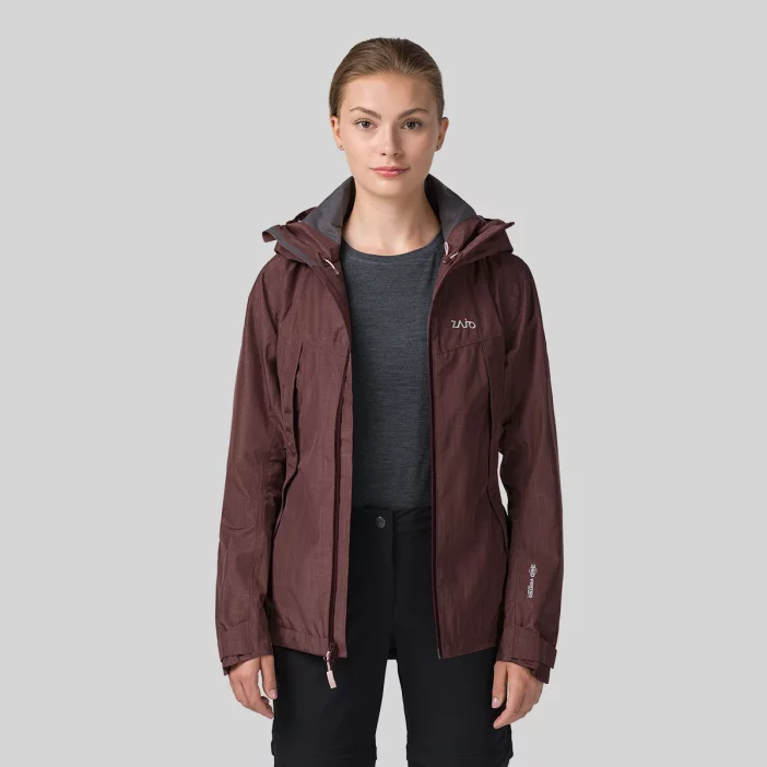 Nepremokavá bunda s priedušnými vlastnosťami