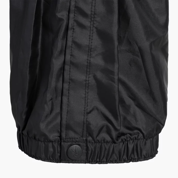 Odolné a nepremokavé lyžiarske nohavice.