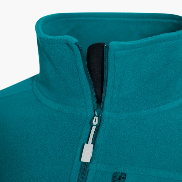 Hrejivý flisový Polartec rolák.