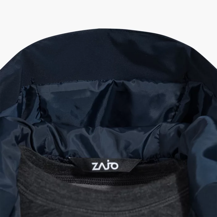 Ľahký a nepremokavý dámsky plášť.