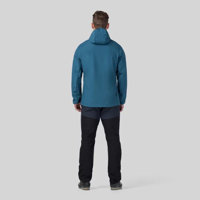 Ľahká a vetruodolná softshellová bunda.