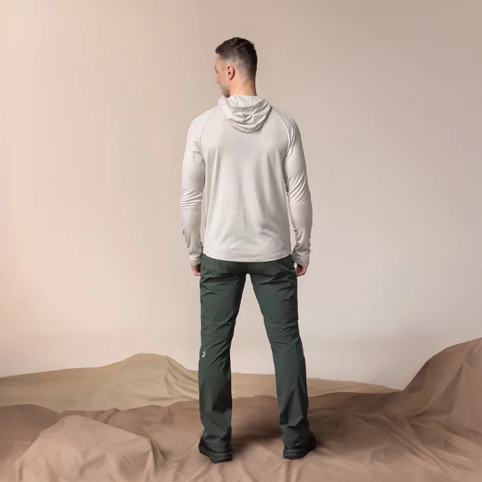 Voľná mikina z merino vlny so slučkami na palce a kapucňou