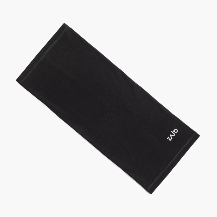 Ľahký náčník z jemnej merino vlny.