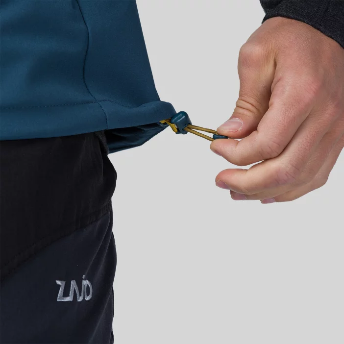 Ľahká a vetruodolná softshellová vesta.